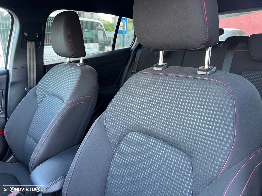 Ford Focus SW 1.0 EcoBoost MHEV ST-Line - 11