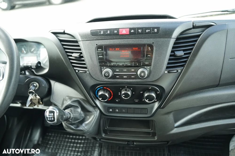 Iveco DAILY 35-140 / BASCULATOR DIN OȚEL + HDS HMF HYFA / CAPACITATE MAXIMĂ DE RIDICARE 430 KG / EXTENSIE MAXIMĂ 2 M / DUBLU / EURO 6 - 31