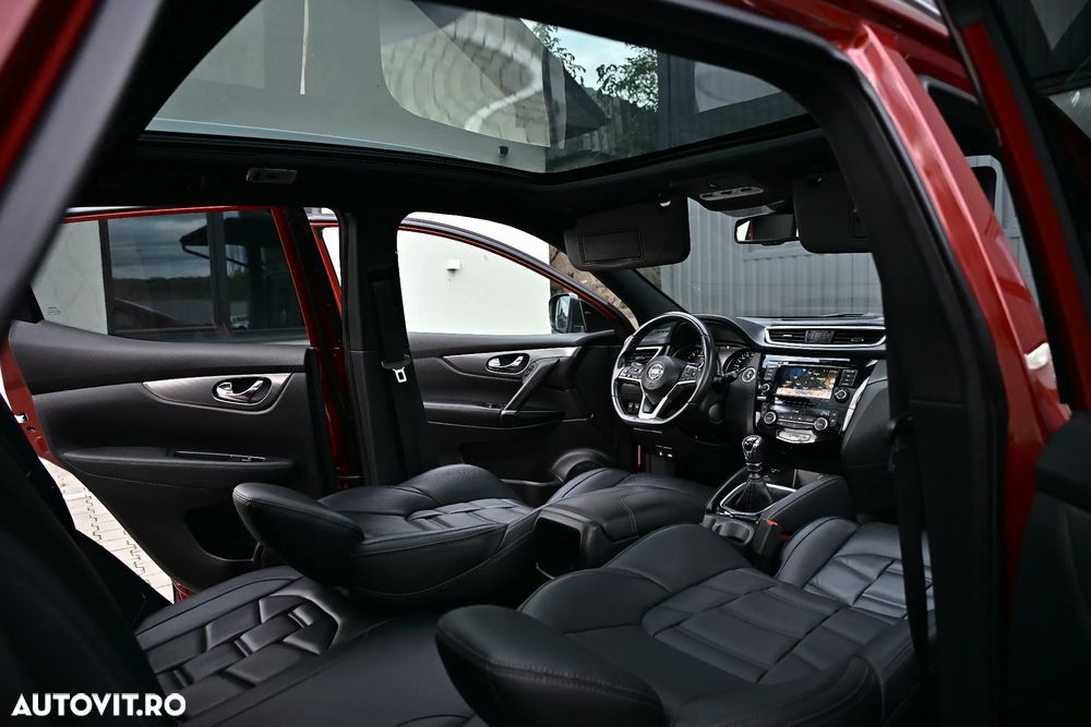 Nissan Qashqai 1.7 dCi TEKNA+ - 10