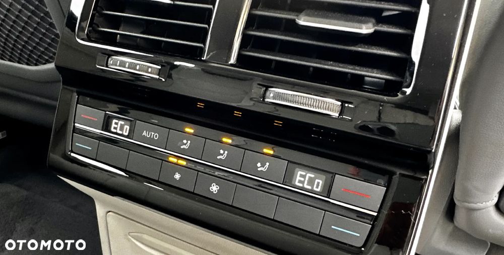 Volkswagen Touareg 3.0 V6 TDI SCR 4Mot Elegance - 22