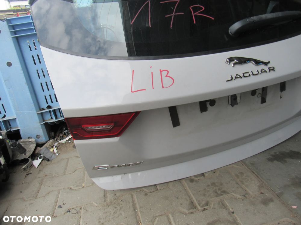 JAGUAR E -PACE tył klapa LIB - 3