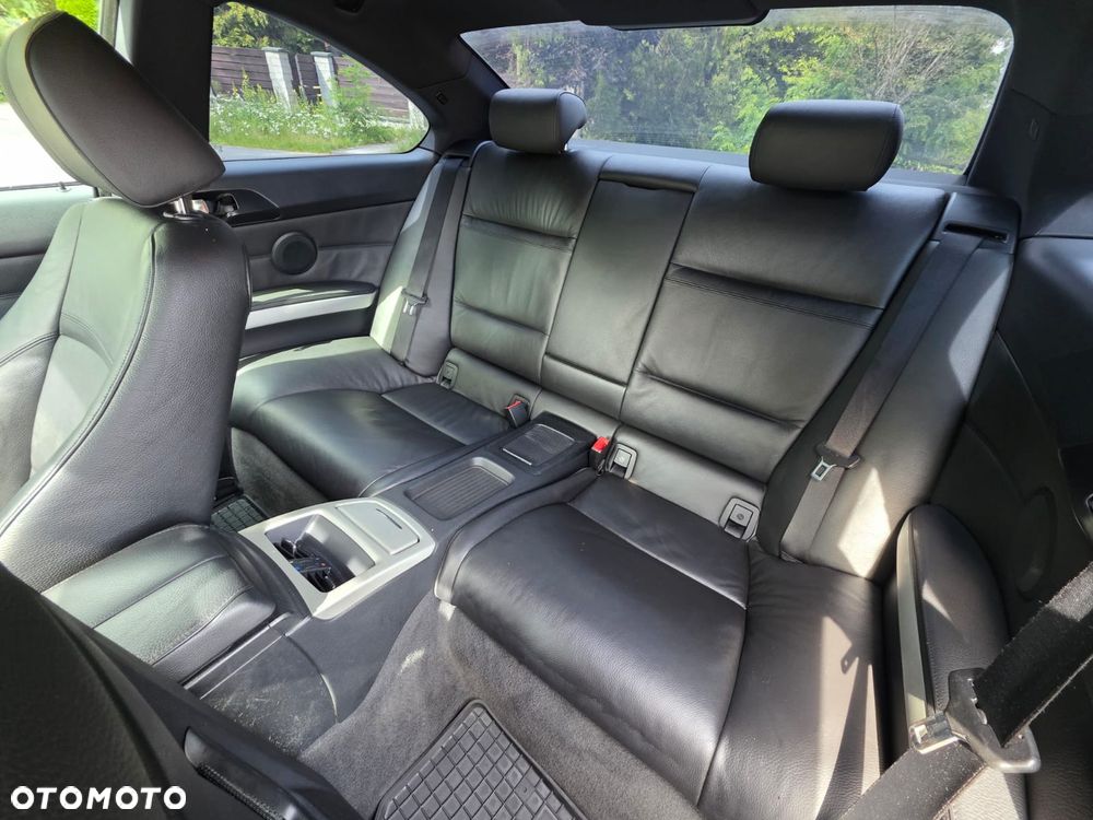 BMW Seria 3 325i - 21