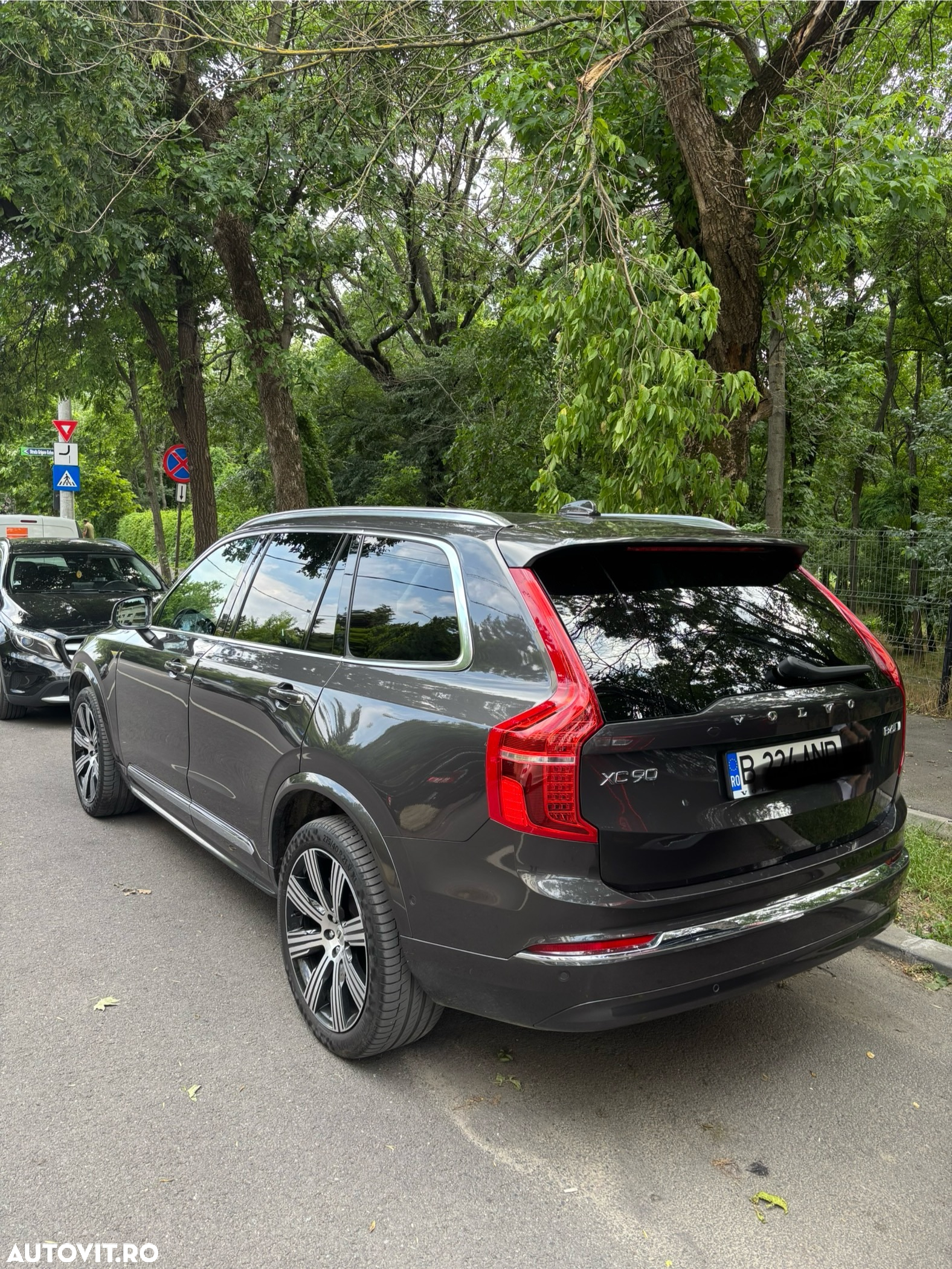 Volvo XC 90 B6 MHEV AWD 7 locuri Ultimate Bright - 3