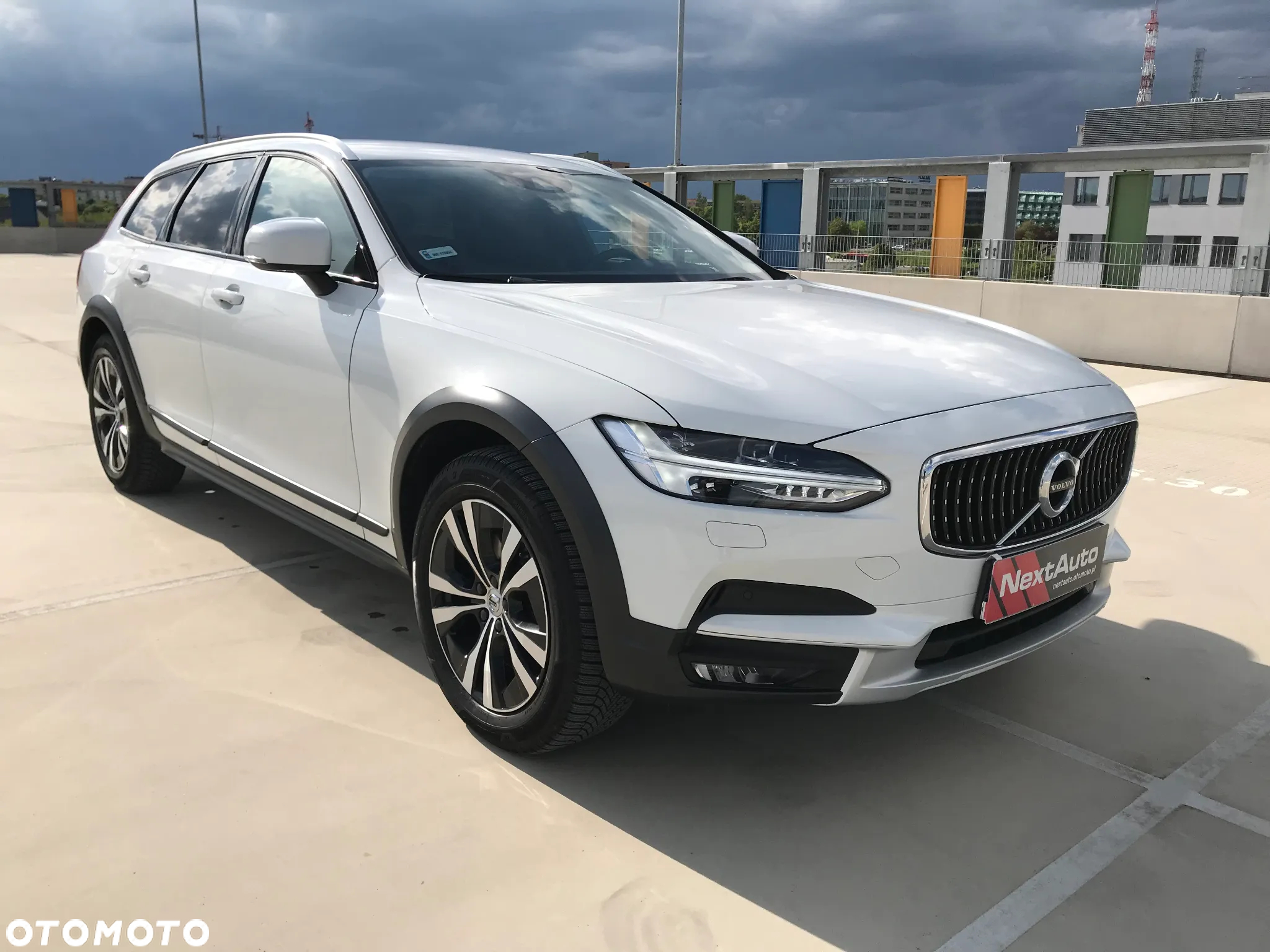 Volvo V90 Cross Country T5 AWD Pro - 2