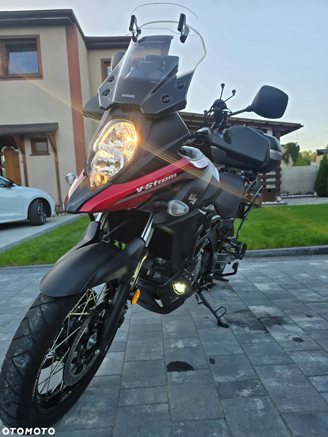 Suzuki DL - 12