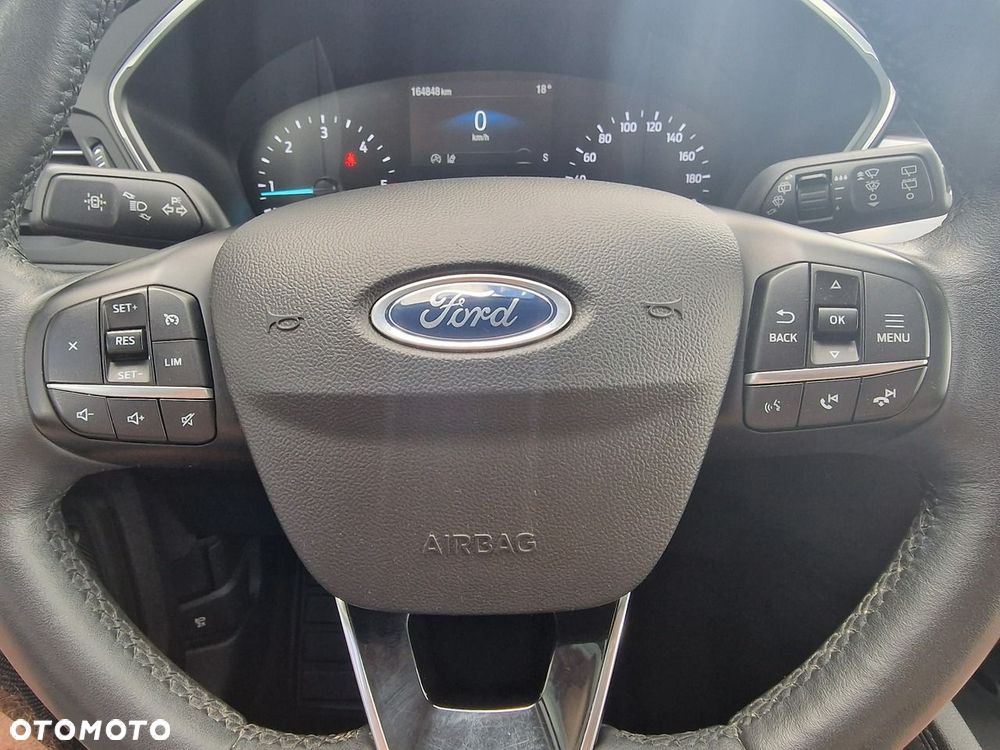Ford Kuga 2.0 EcoBlue Hybrid TITANIUM - 31