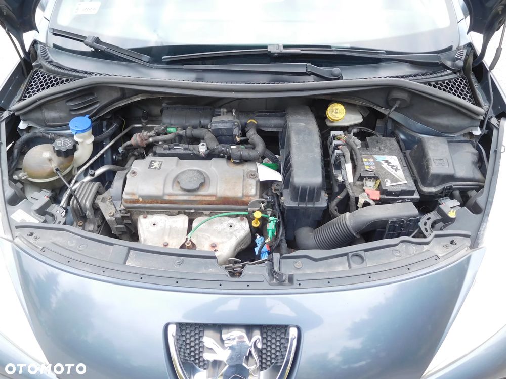 Peugeot 207 1.4 Trendy - 12