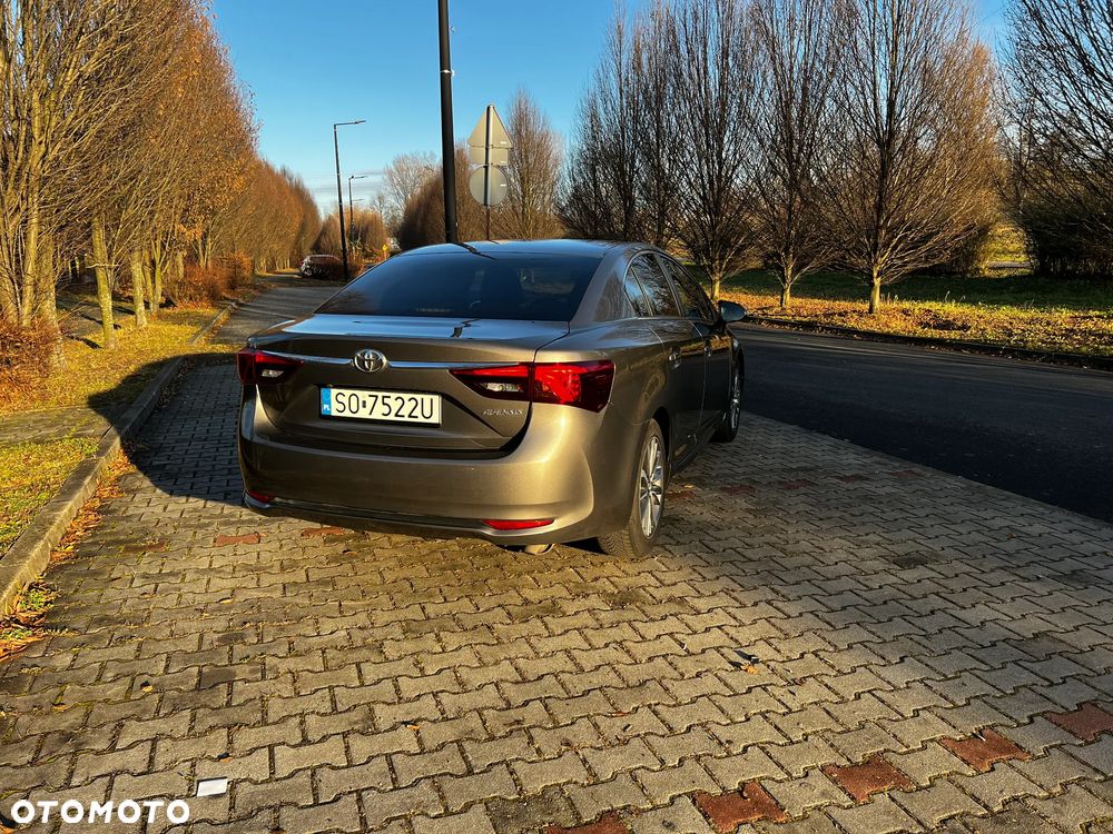 Toyota Avensis 1.8 Prestige - 16