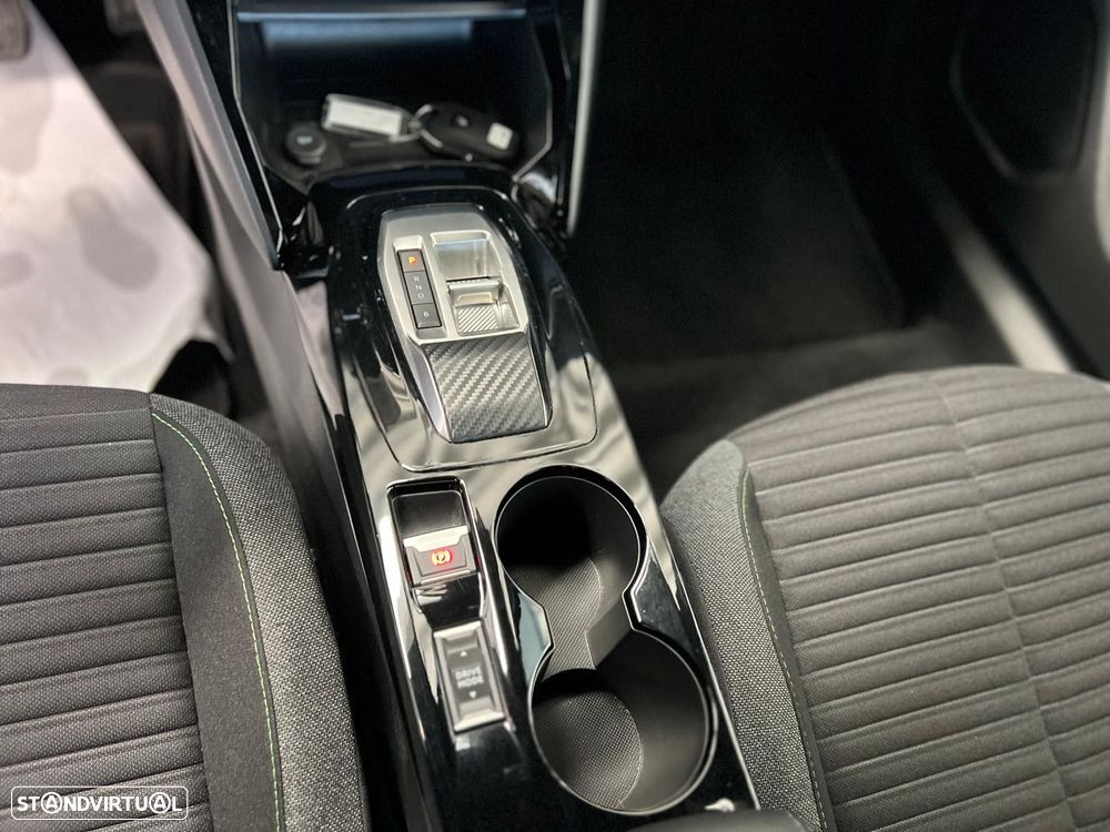Peugeot e-2008 54 kWh Active - 16