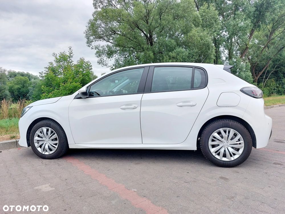 Peugeot 208 - 18