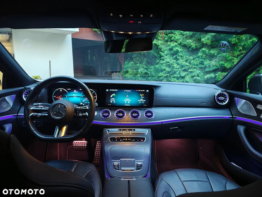 Mercedes-Benz CLS 300 d 4-Matic AMG - 6