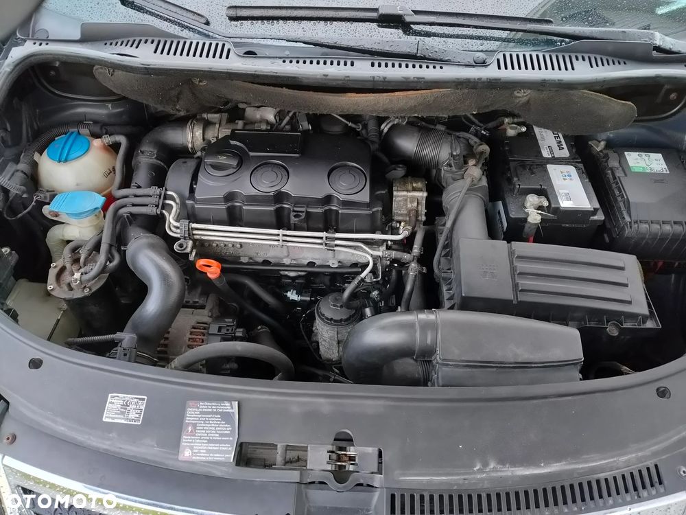 Volkswagen Touran 1.9 TDI Conceptline - 9