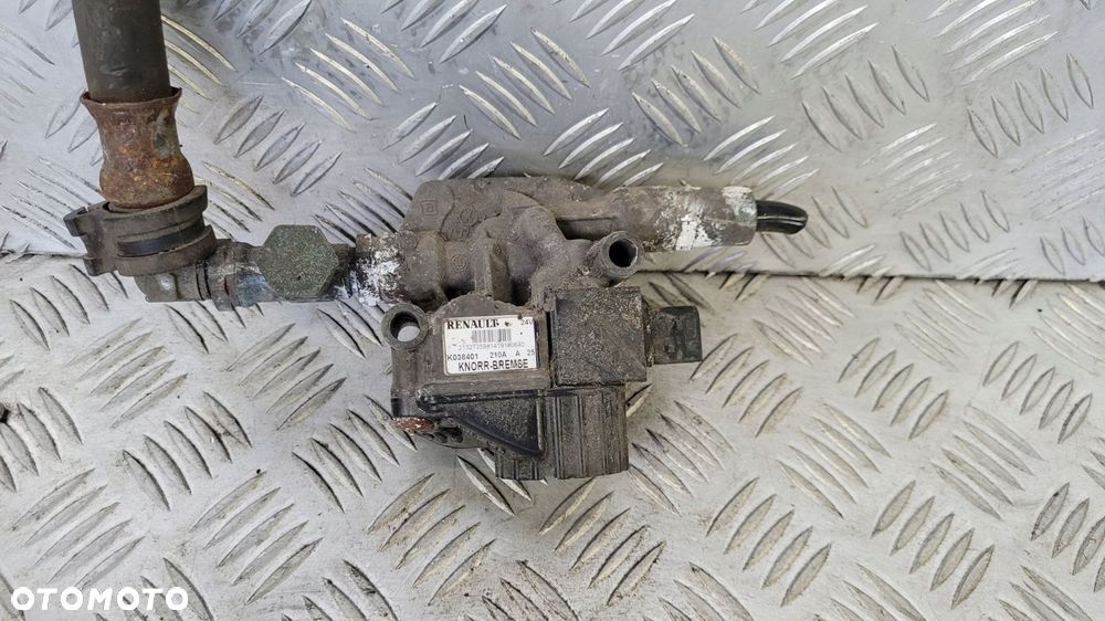 ZAWÓR / MODULATOR HAMULCA PRZÓD RENAULT GAMA T 21327358 - 1