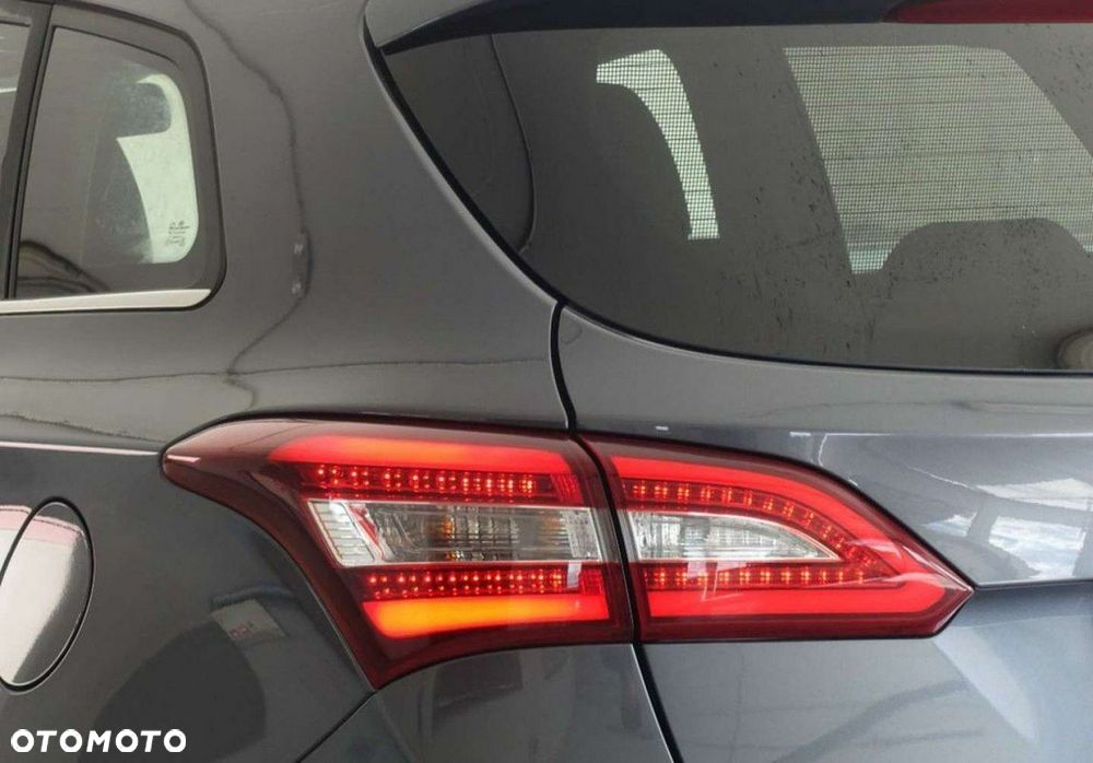 Hyundai i30 1.6 CRDi BlueDrive Go - 29