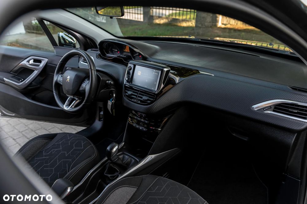 Peugeot 2008 PureTech 82 Style - 23