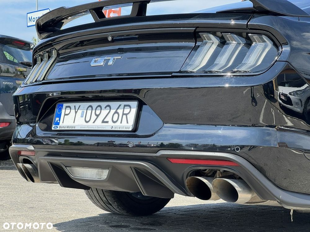 Ford Mustang - 8