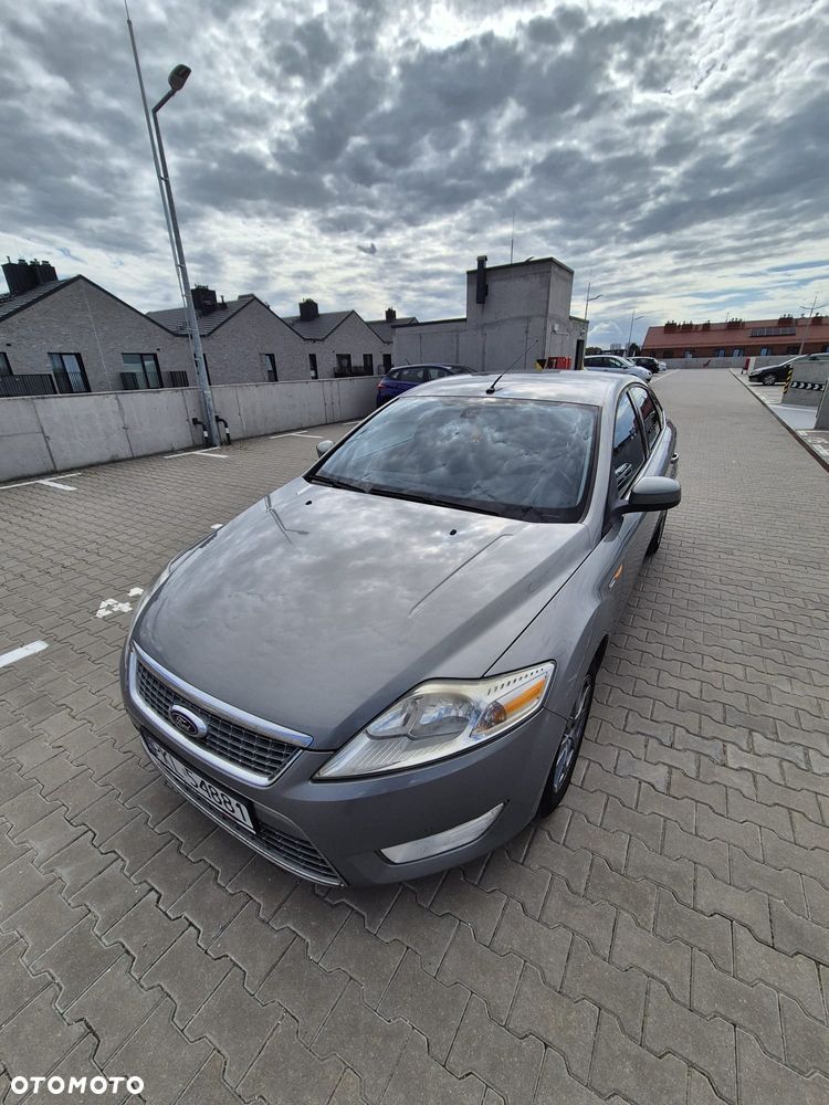 Ford Mondeo 2.0 TDCi Titanium - 11