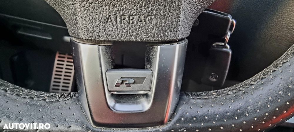 Volkswagen Tiguan - 16