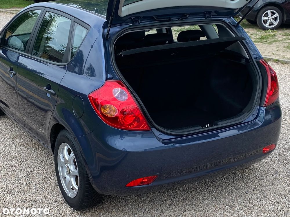 Kia Ceed 1.4 CVVT Attract - 14