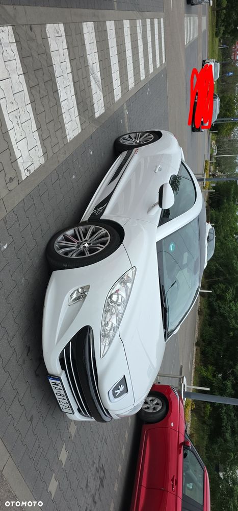Peugeot RCZ - 2