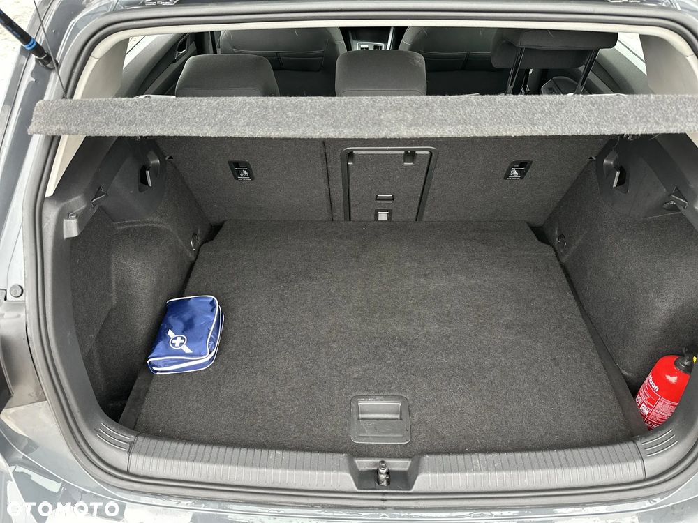 Volkswagen Golf 1.5 TSI BMT Evo Comfortline DSG - 17