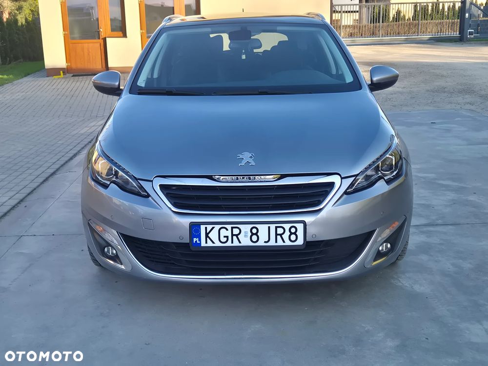 Peugeot 308 - 1