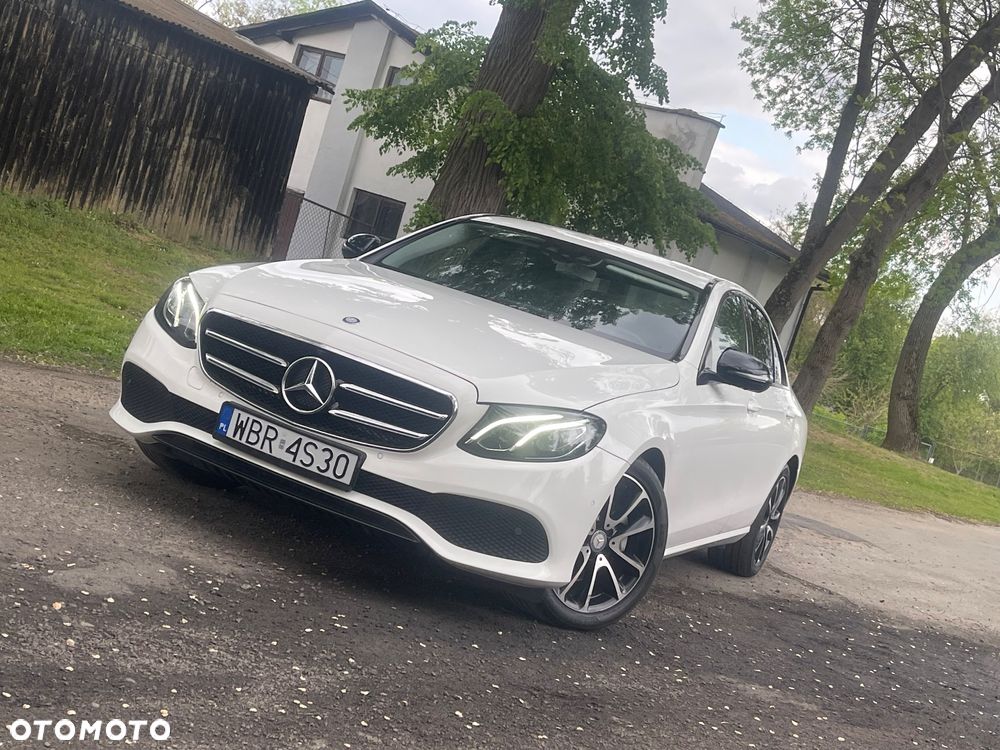 Mercedes-Benz Klasa E 220 d 9G-TRONIC - 3