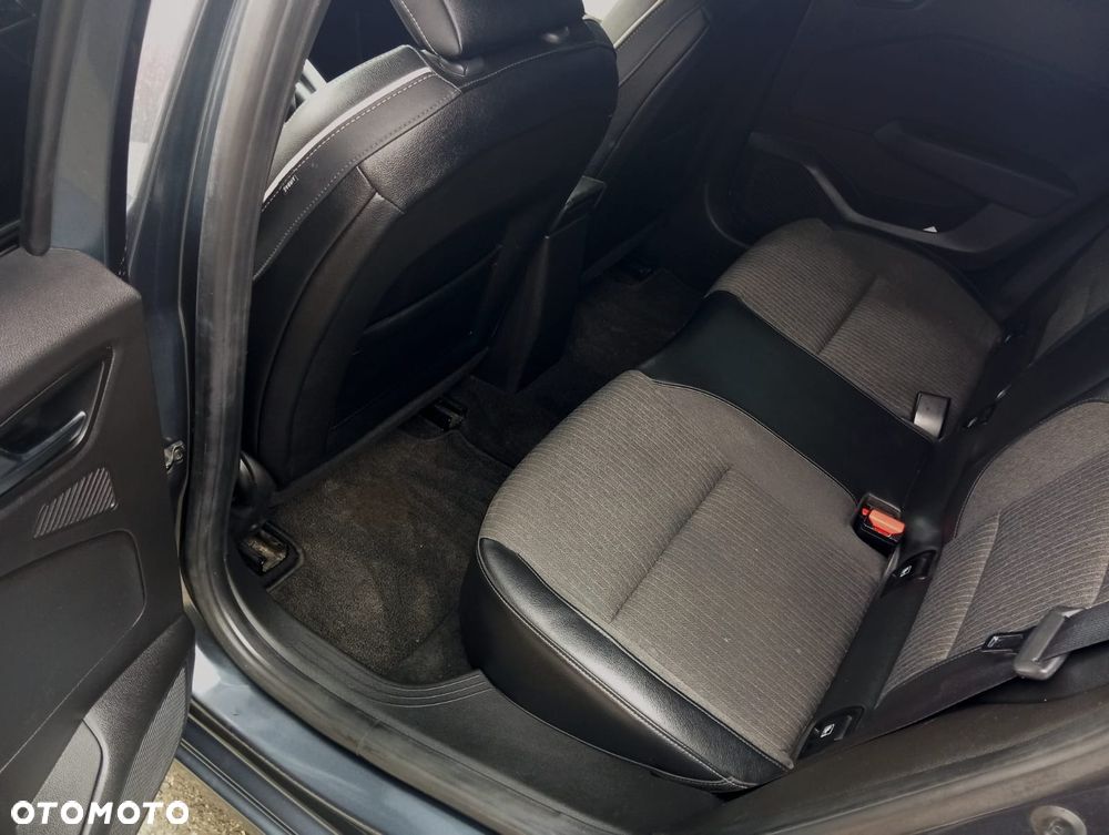 Renault Clio - 17