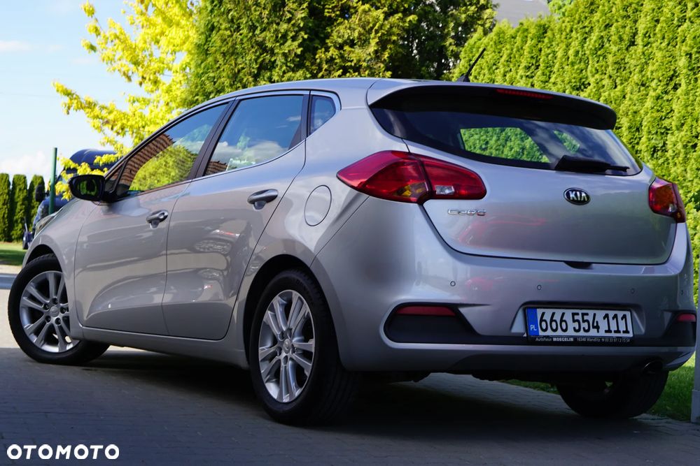 Kia Ceed - 4