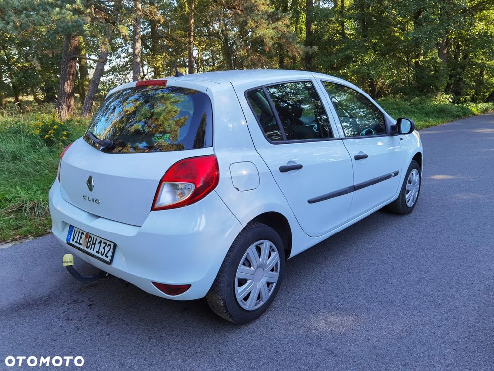 Renault Clio 1.2 16V 75 Dynamique - 2