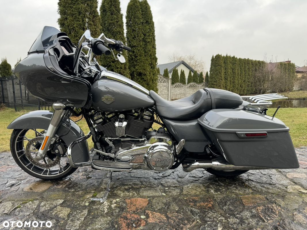 Harley-Davidson Touring Road Glide - 27