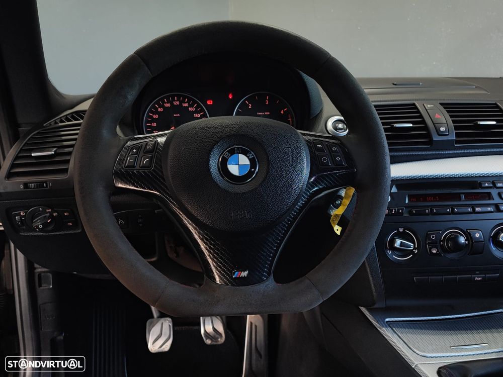 BMW 118 d Limited Edition Lifestyle c/ M Sport Pack - 45