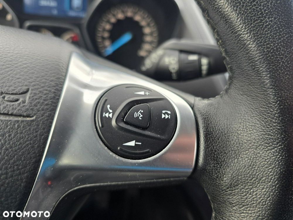 Ford Kuga - 18