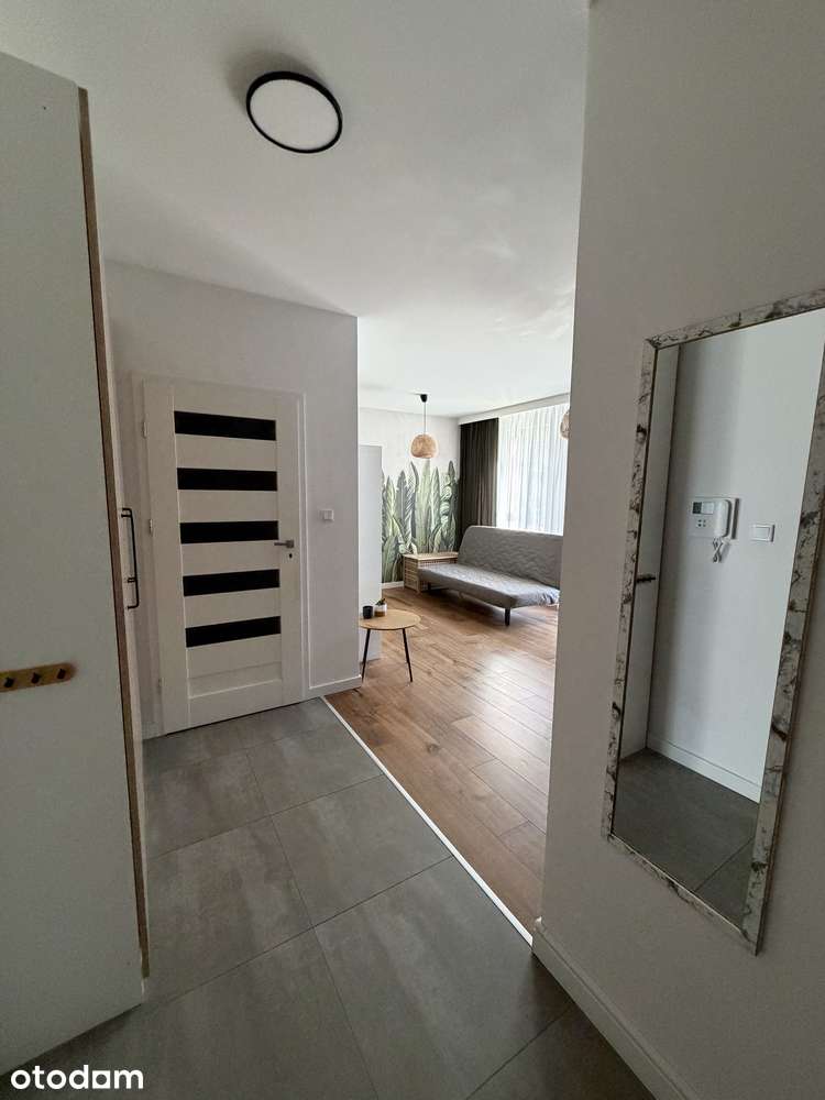 Jasne studio z ogródkiem na Kabatach – 34 m² + garaż i komórka