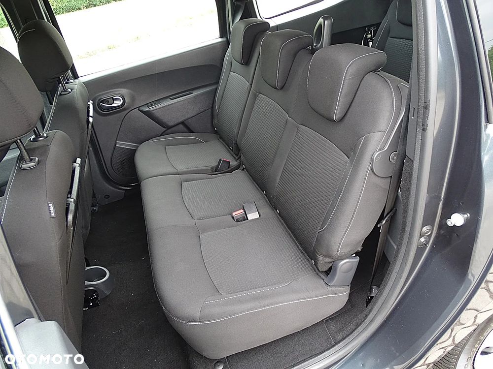 Dacia Lodgy 1.3 TCe Laureate S&S - 28