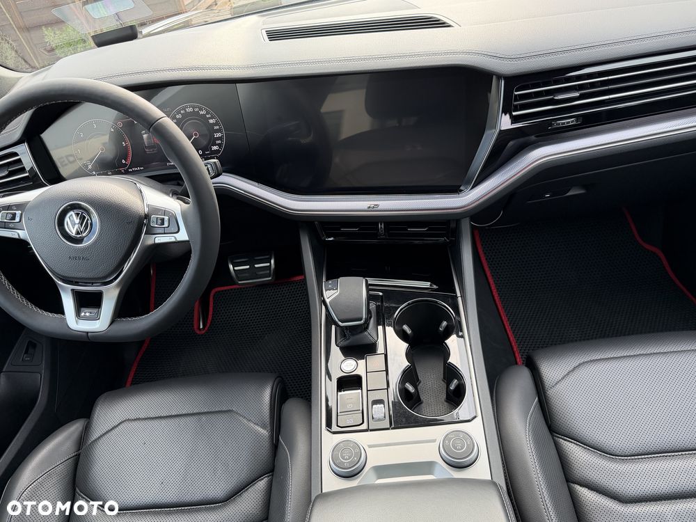 Volkswagen Touareg - 7