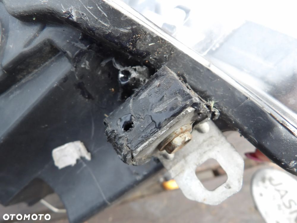 BMW - E87 - LIFT - PRAWA LAMPA PRZEDNIA - ORYGINAŁ - EUROPA - 7263640 - 9