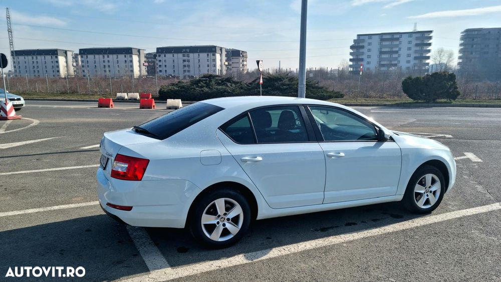 Skoda Octavia 2.0 TDI Style - 5