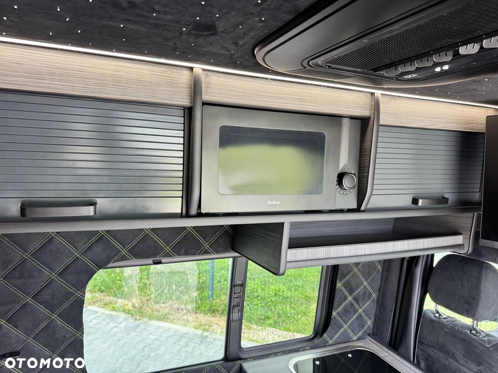 Mercedes-Benz Sprinter - 18