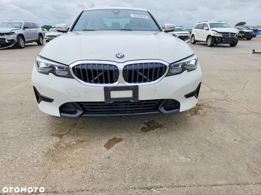 BMW Seria 3 330i - 6