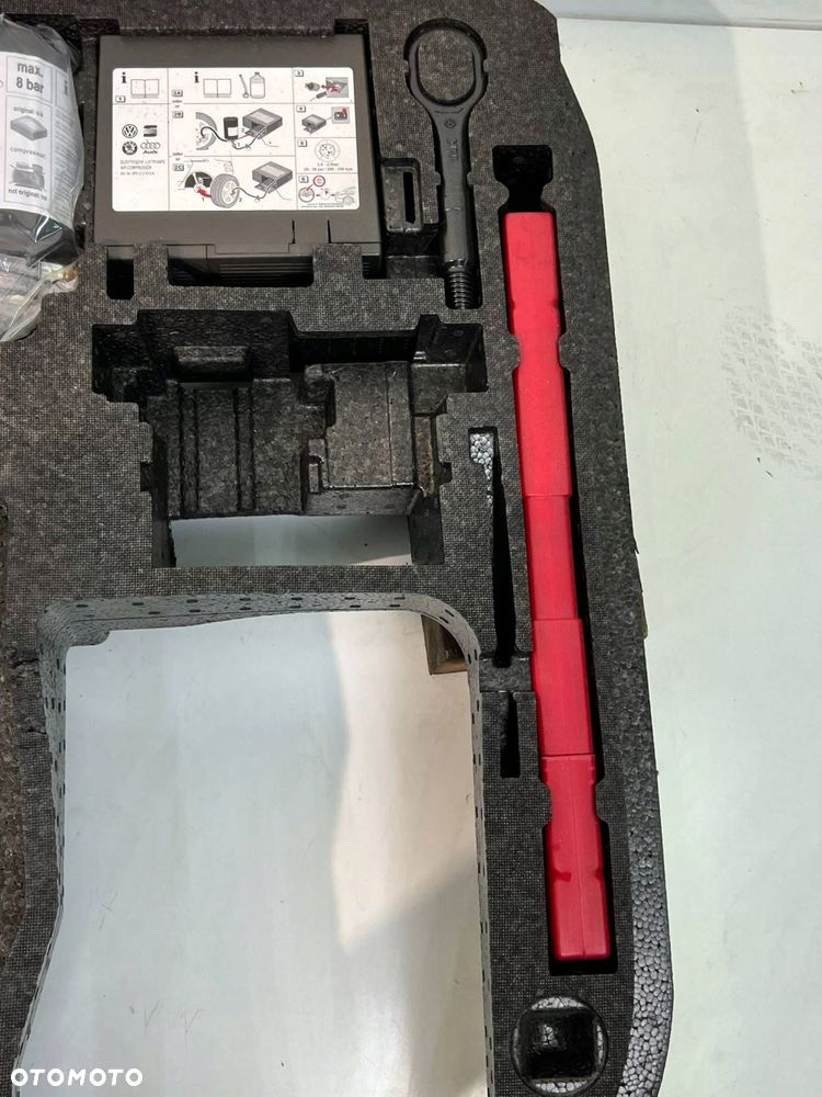 Audi TT TTS 8J 2008 8J0 864 501 A Kompletny zestaw KOŁA ZAPASOWEGO - 8