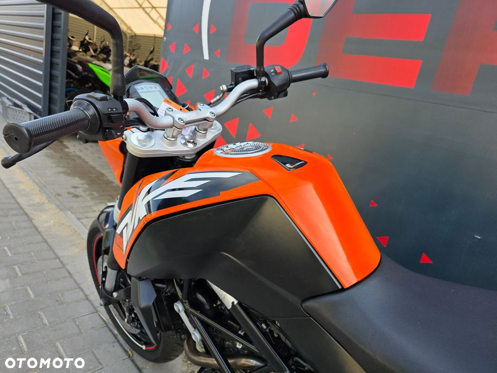 KTM Duke 125 - 9