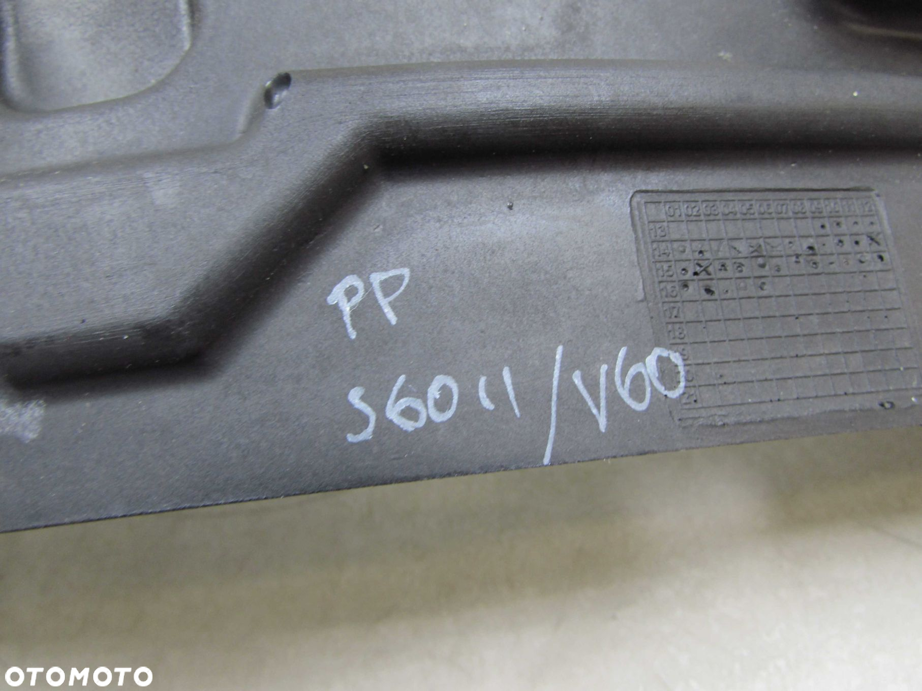 VOLVO S60 II V60 13-18 PIANKA WYGLUSZENIE BLOTNIKA PRAWE 31391776 - 5