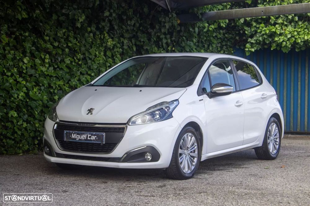 Peugeot 208 1.5 BlueHDi Signature - 4