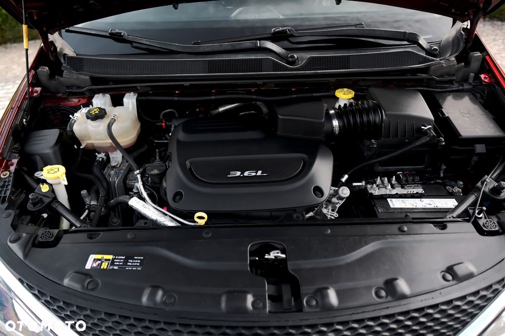 Chrysler Pacifica - 34