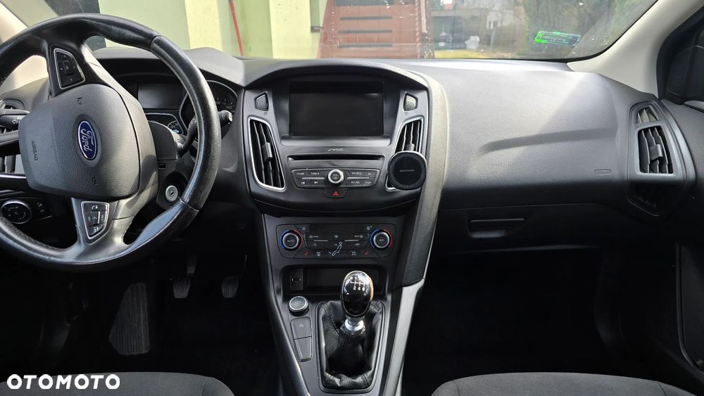 Ford Focus 1.0 EcoBoost Titanium - 5