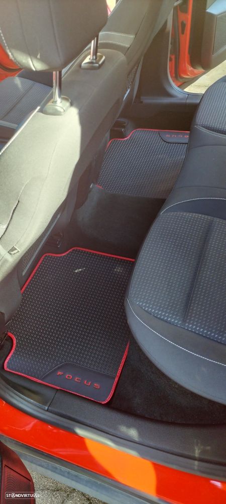 Ford Focus SW - 35