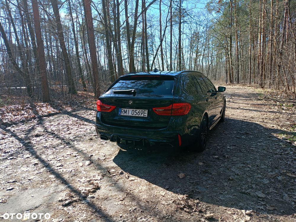 BMW Seria 5 530d xDrive Sport - 9