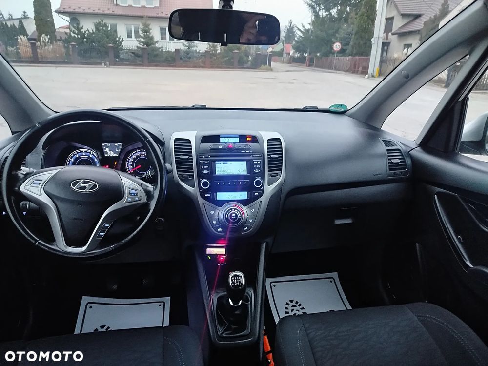 Hyundai ix20 1.4 blue YES Plus - 29