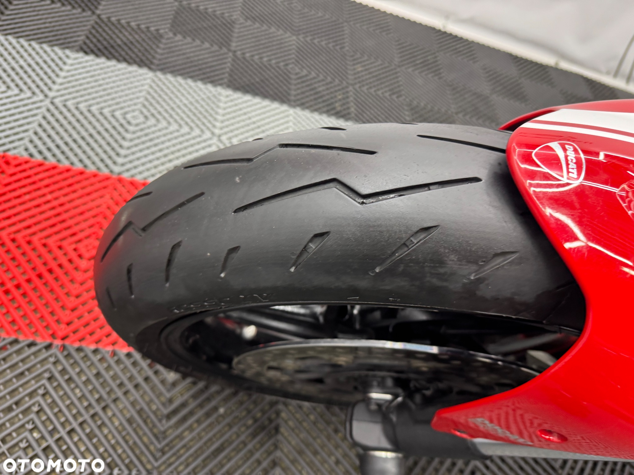 Ducati Monster - 9